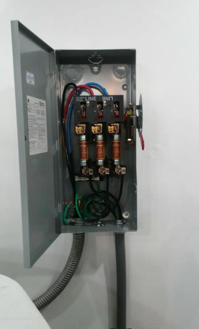 Three-phase disconnect switch installed for Smoke Detector Installation in Carolina Beach